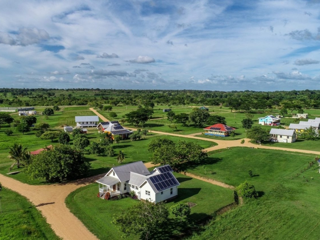 Energy-efficient house in Belize