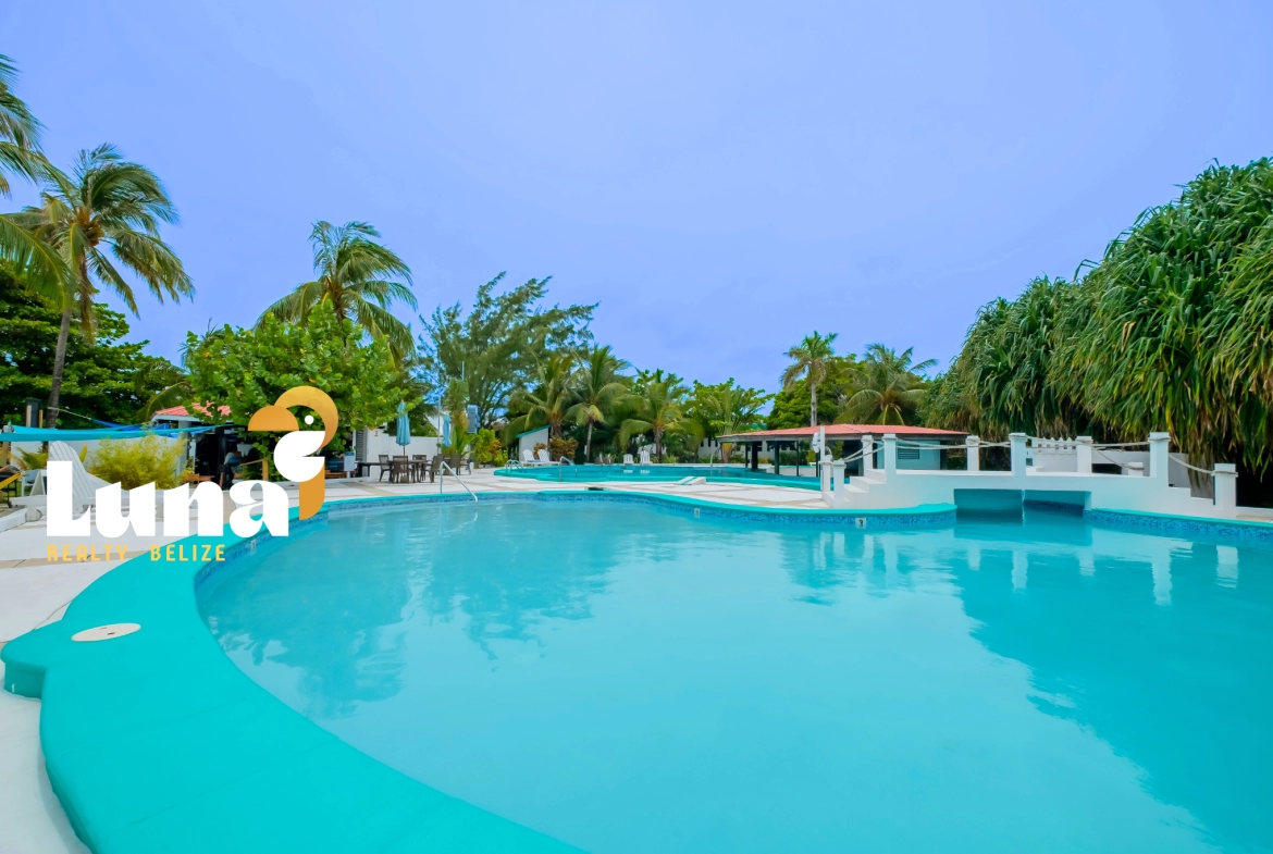 12. grand baymen pool (1)