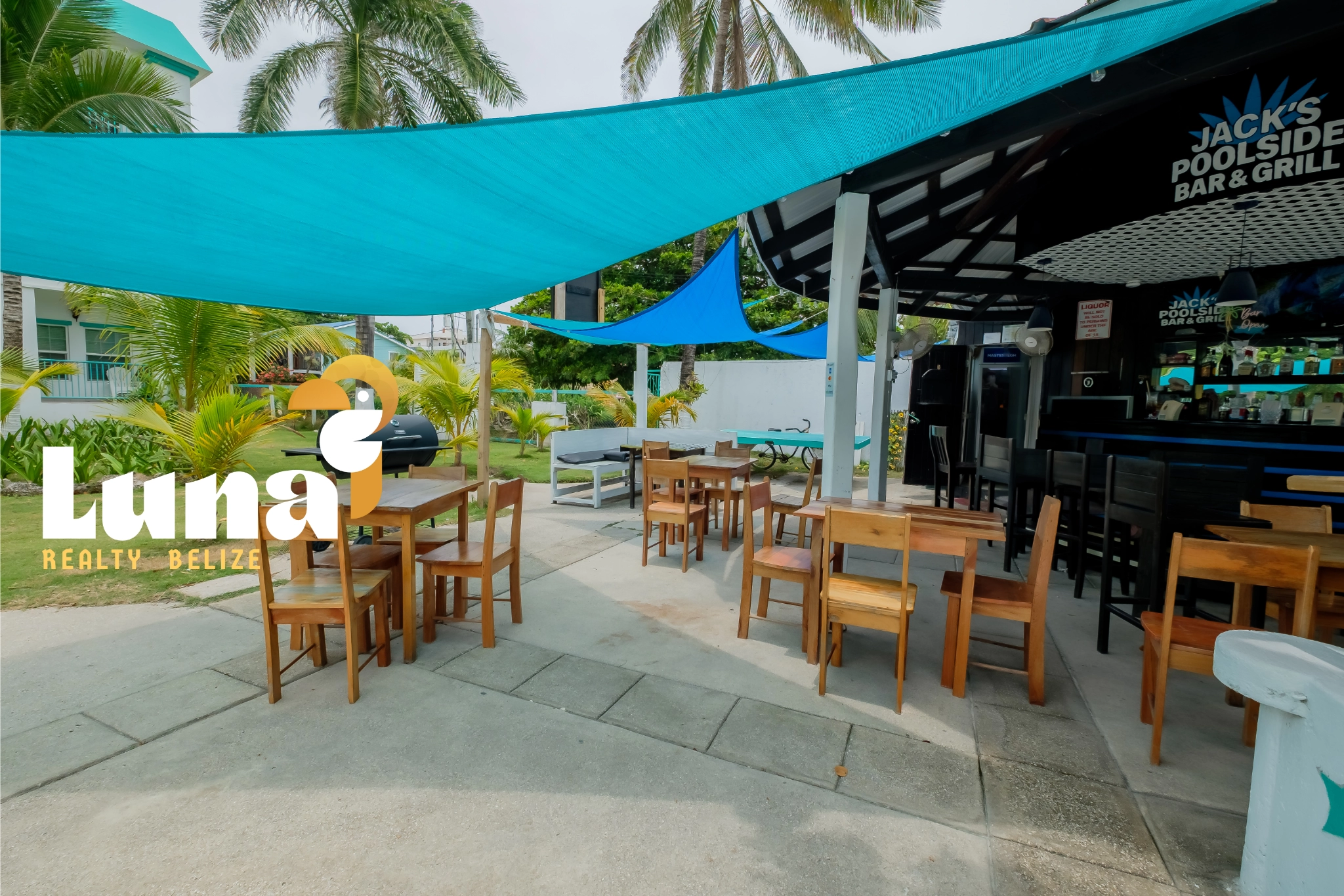 15. poolside bar and grill at Grand Baymen