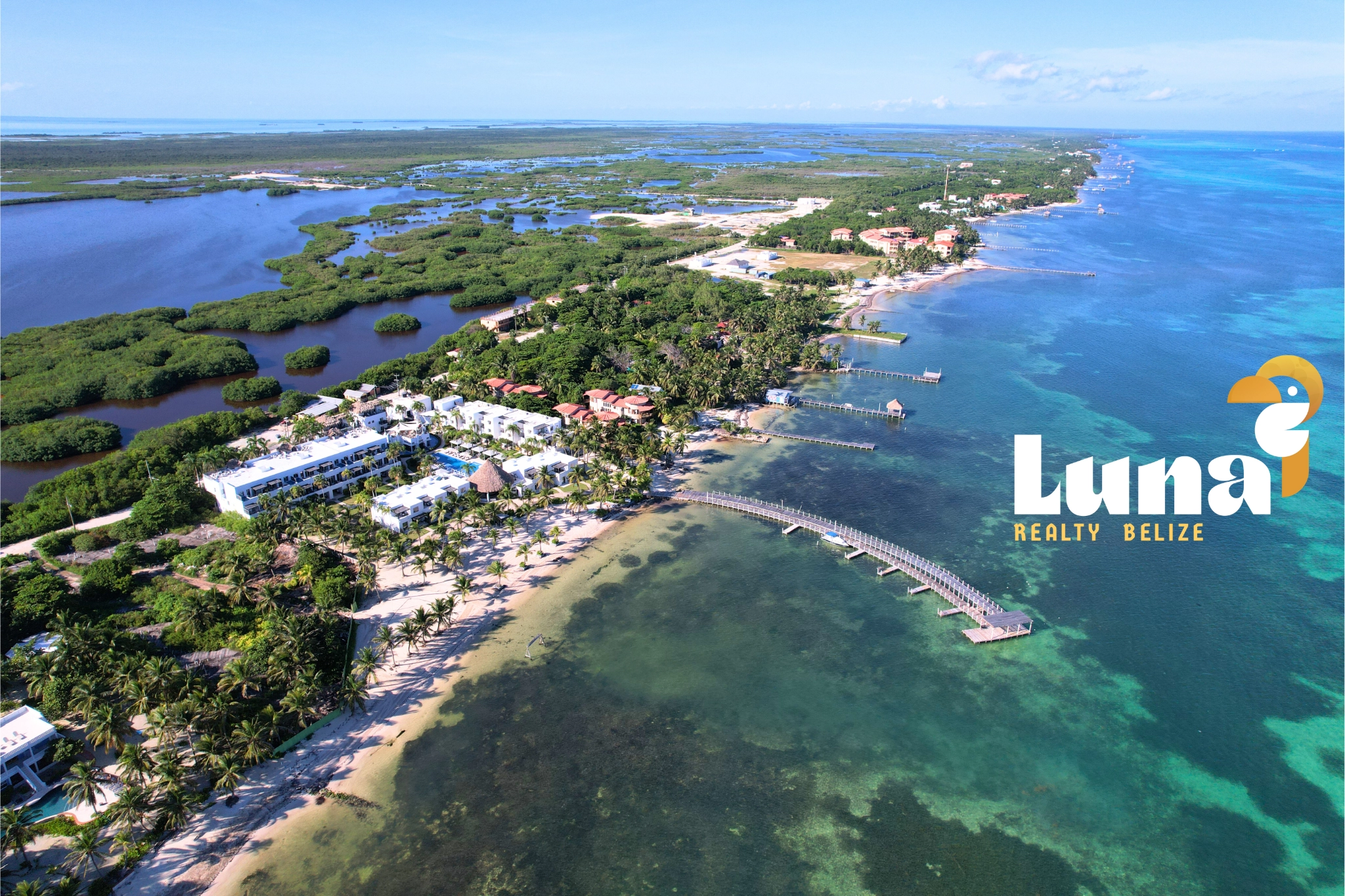 Las Terrazas - Aerial with whole dock